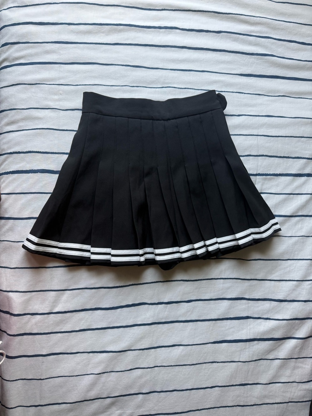 SMFK Black Pleated Tennis Skirt - Picture 3 of 3